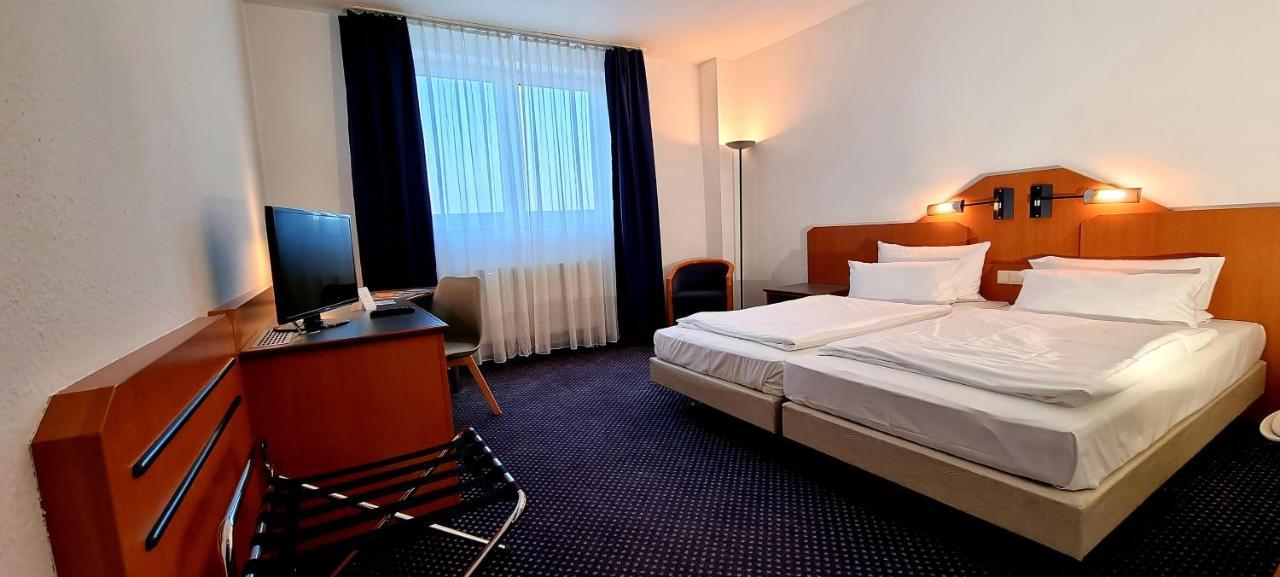 Exo Square Heidelberg/schwetzingen - By Superfly